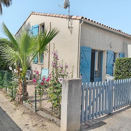 סנט-מארי-לה-מר Maison Avec Terrasse Et Piscine Dans Residence A 6Min De La Plage מראה חיצוני תמונה