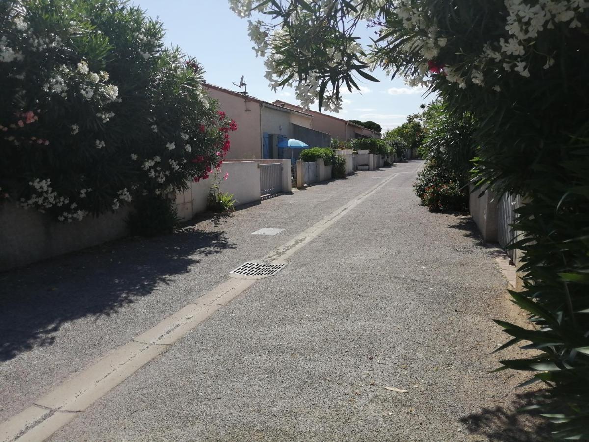 סנט-מארי-לה-מר Maison Avec Terrasse Et Piscine Dans Residence A 6Min De La Plage מראה חיצוני תמונה